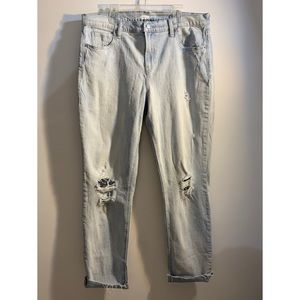 Distressed Boyfriend Jean